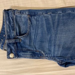 Skinny medium wash american eagle jeans